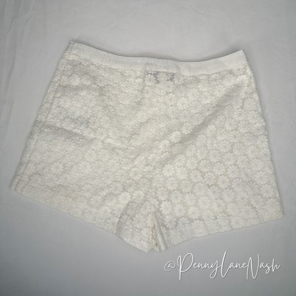 Topshop Floral Lace Shorts Size 4 White - Picture 3 of 8